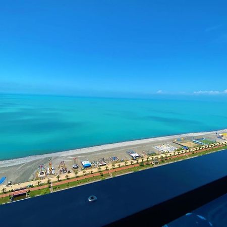 Orbi City Batumi Sea View Aparthotel Bagian luar foto