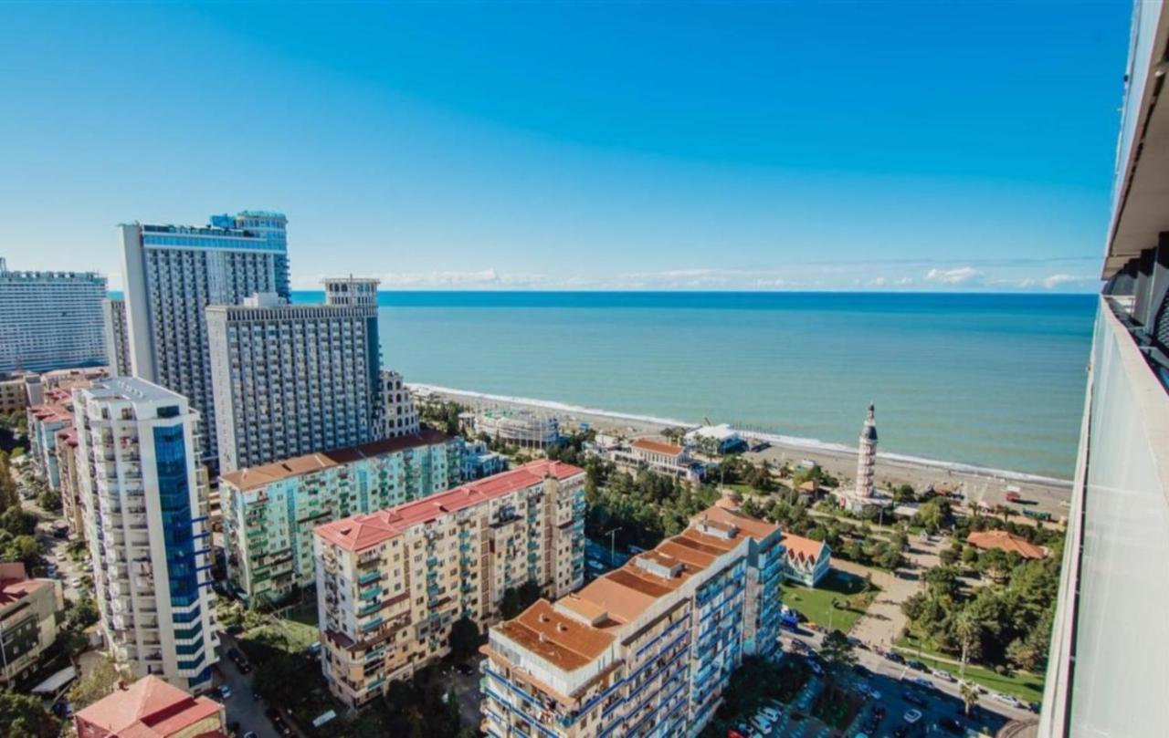 Orbi City Batumi Sea View Aparthotel Bagian luar foto